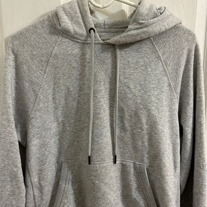 gray sweatshirt